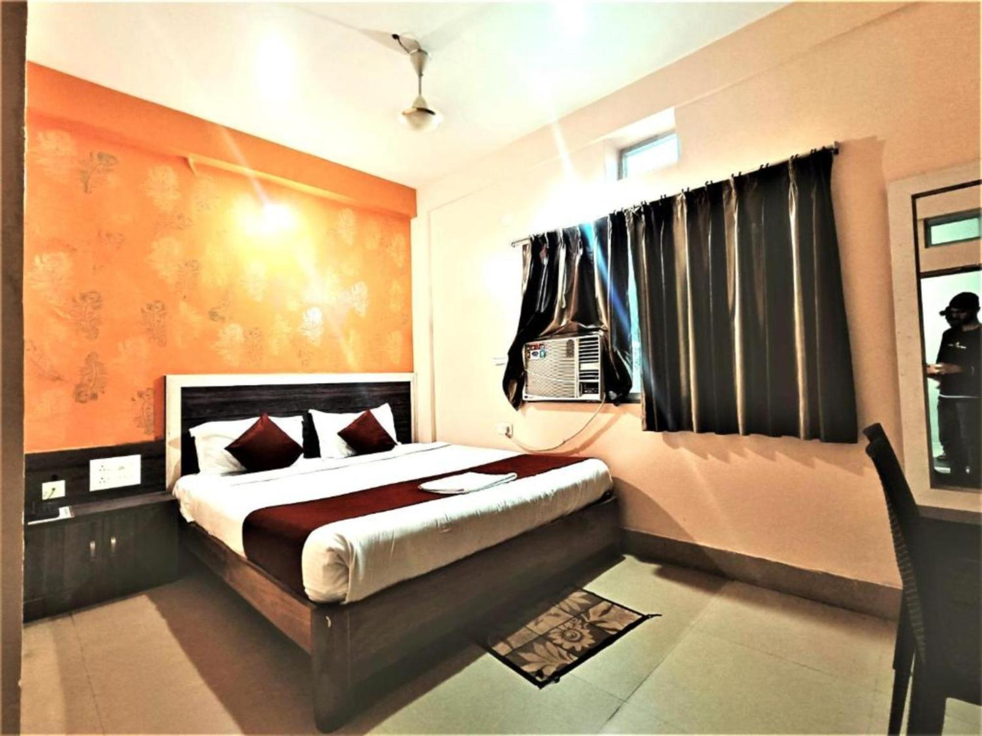Hotel Krishna Residency Puri Near Sea Beach Best Choice Of Travellers By Morservices מראה חיצוני תמונה